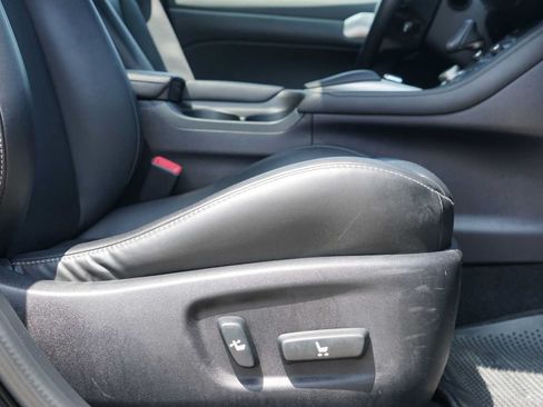 Used 2015 Lexus CT 200h w/ Navigation Package FWD image 27