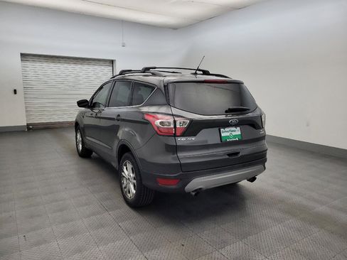 Used 2017 Ford Escape SE w/ SE Leather Comfort Package FWD image 5