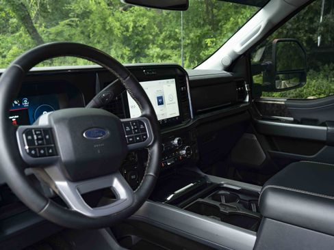 Used 2026 Ford F250 Lariat w/ Black Appearance Package AWD/4WD image 15