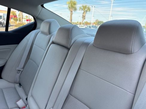 Certified 2022 Nissan Altima 2.5 SV image 14