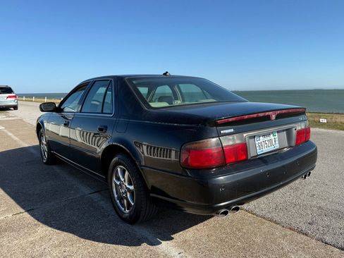 Used 2004 Cadillac Seville SLS w/ Preferred Equipment Group image 7