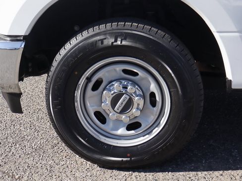 Used 2020 Ford F250 XL w/ Power Equipment Group image 45