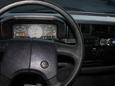 Used 1993 Volkswagen Eurovan MV FWD image 38