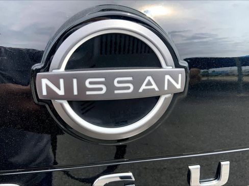 Used 2022 Nissan Rogue Platinum w/ Head-Up Display Package image 31