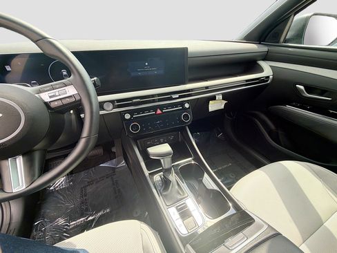 Used 2025 Hyundai Santa Cruz Limited image 26