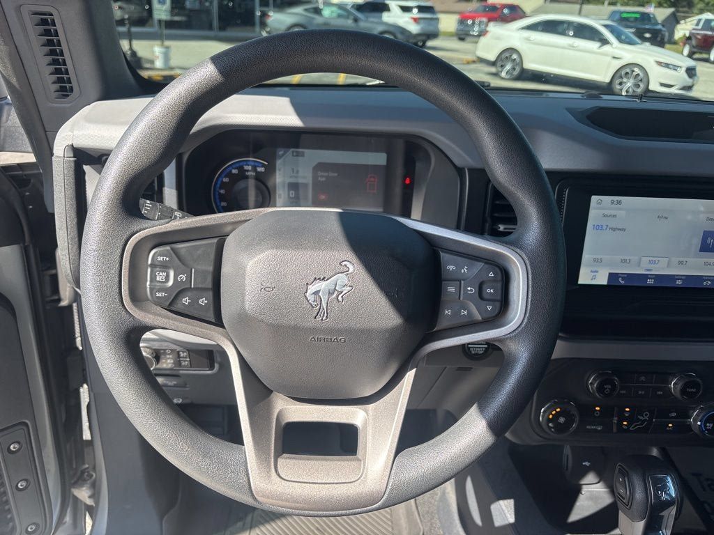 Certified 2023 Ford Bronco 4-Door AWD/4WD image 10