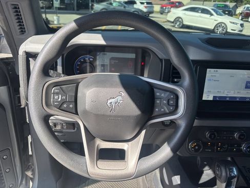 Certified 2023 Ford Bronco 4-Door AWD/4WD image 10