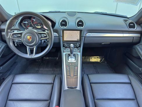 Used 2018 Porsche 718 Cayman RWD image 12