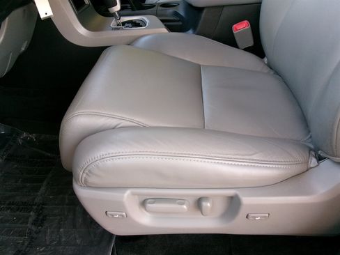Used 2013 Toyota Sequoia Limited RWD image 12