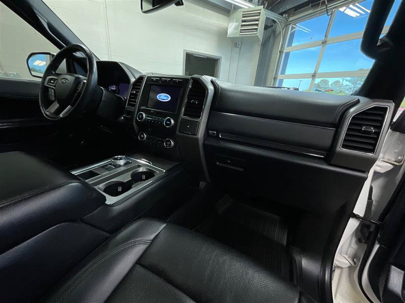 Used 2020 Ford Expedition XLT w/ Equipment Group 202A RWD image 31