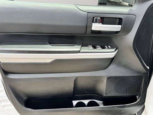 Used 2021 Toyota Tundra SR5 w/ Convenience Package image 27