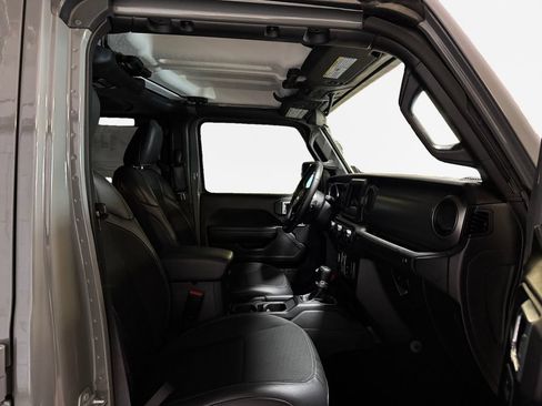 Used 2023 Jeep Gladiator Sport AWD/4WD image 26