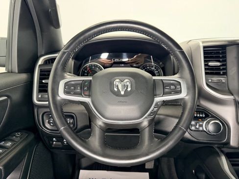 Used 2022 RAM 1500 Big Horn AWD/4WD image 15