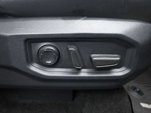 Used 2024 Toyota Sequoia Platinum AWD/4WD image 12
