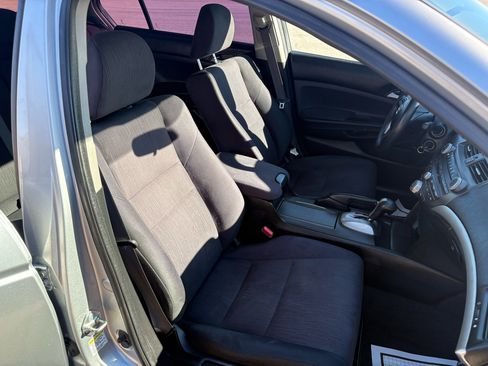 Used 2012 Honda Accord LX image 18