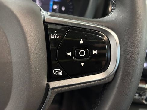 Certified 2023 Volvo XC60 B5 Ultimate AWD/4WD image 25