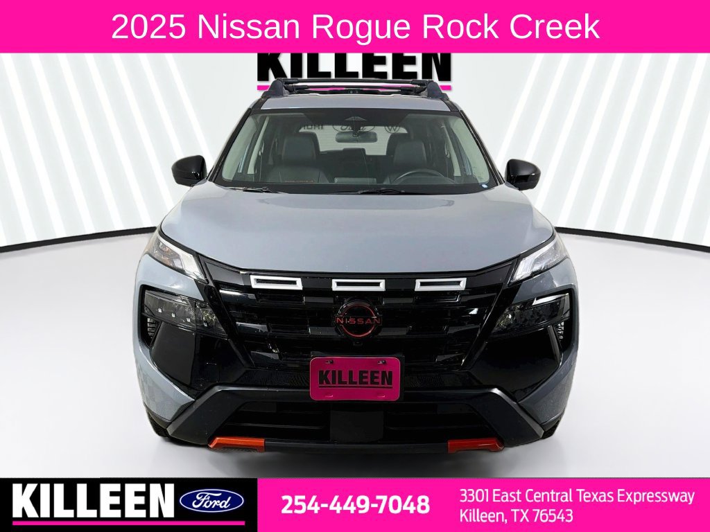 Used 2025 Nissan Rogue SV AWD/4WD image 2