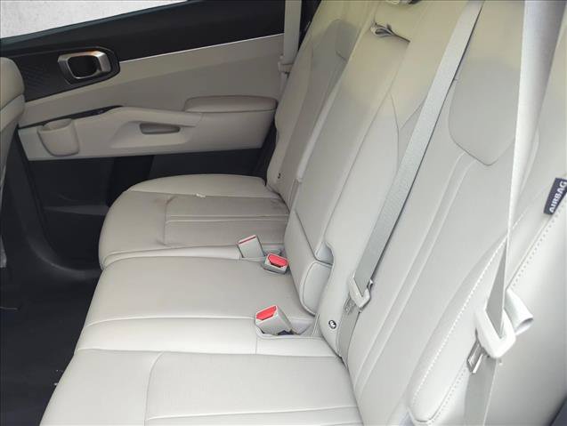 Used 2024 Kia Sorento S FWD image 23