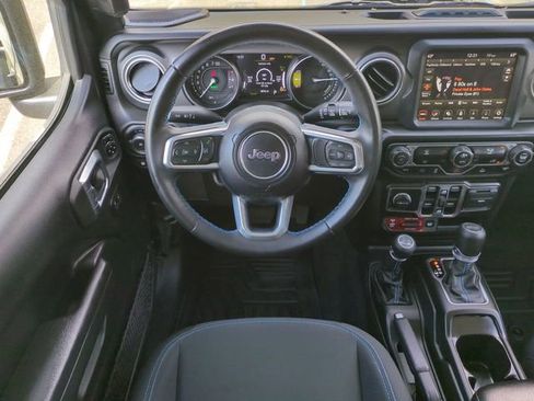 Used 2022 Jeep Wrangler Unlimited Rubicon 4xe image 16