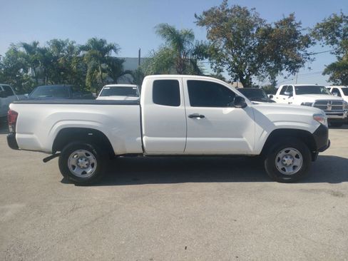 Used 2020 Toyota Tacoma SR RWD image 10