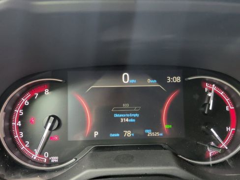 Used 2024 Toyota RAV4 LE FWD image 13