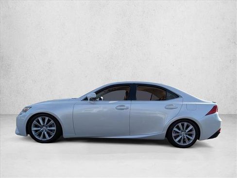 Used 2016 Lexus IS 200t image 8