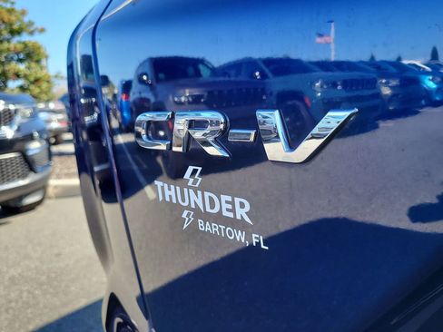 Used 2022 Honda CR-V Touring image 6