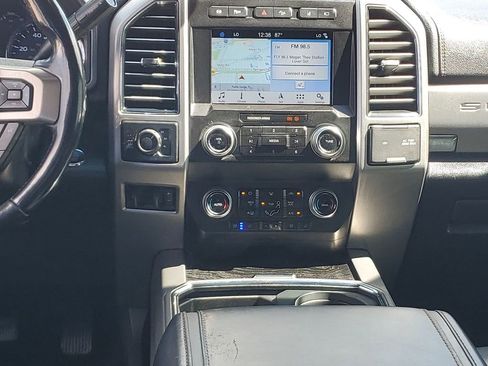 Used 2019 Ford F250 Platinum w/ Platinum Ultimate Package image 28