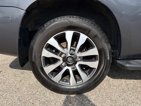 Used 2020 Toyota Sequoia Limited AWD/4WD image 26