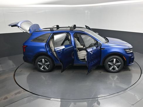 Used 2023 Kia Sorento S w/ Panoramic Sunroof Package FWD image 18