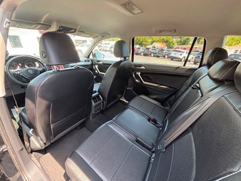 Used 2021 Volkswagen Tiguan SE AWD/4WD image 26