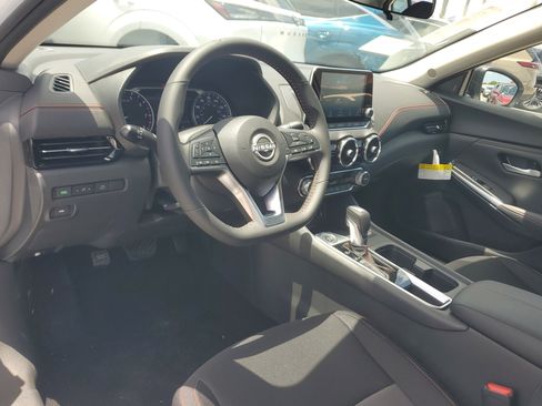 New 2025 Nissan Sentra SR w/ Midnight Edition image 10