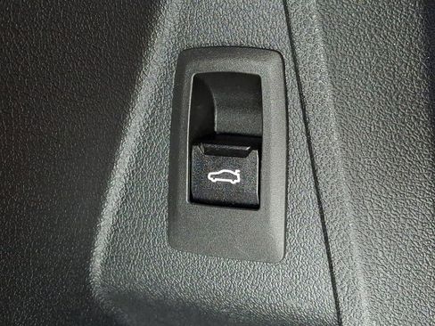 Used 2025 BMW 228i xDrive w/ Premium Package image 24