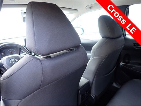 Certified 2023 Toyota Corolla Cross LE image 16