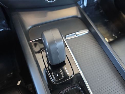 Used 2024 Volvo S60 B5 Core image 16