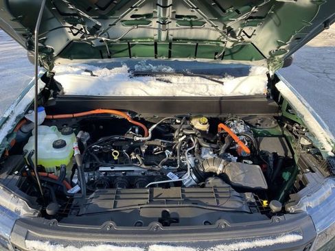 New 2025 Ford Maverick XL image 11