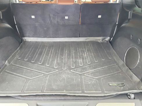 Used 2021 Jeep Grand Cherokee Overland image 12