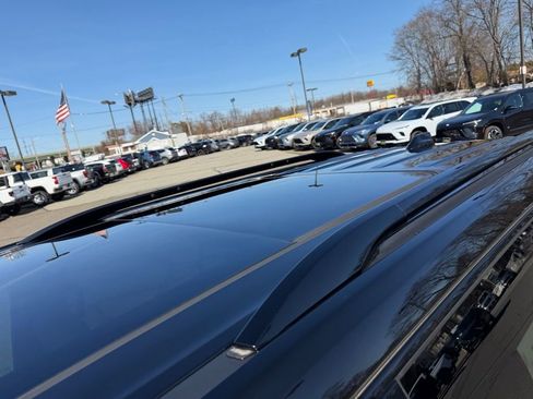 Certified 2024 GMC Acadia AT4 w/ Luxury Package image 11