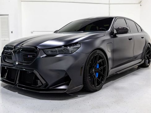 Used 2026 BMW M5 w/ Carbon Package AWD/4WD image 2