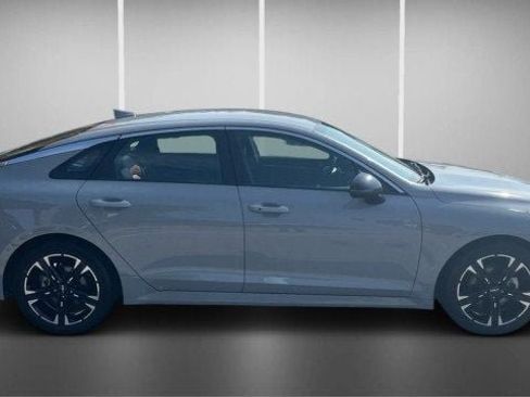 Used 2024 Kia K5 GT-Line w/ GT-Line Premium Package FWD image 4