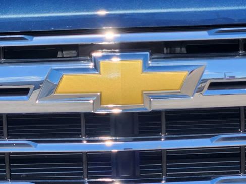 Used 2025 Chevrolet Silverado 3500 LTZ AWD/4WD image 18