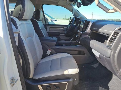 Used 2024 RAM 1500 Limited image 11