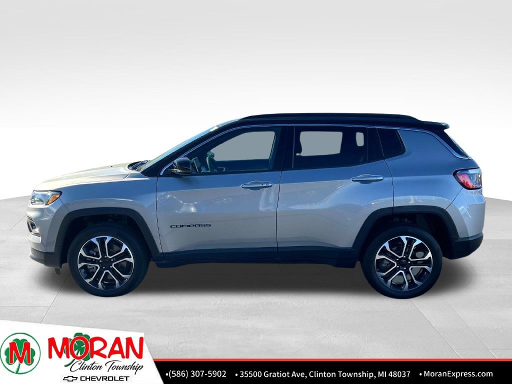 Used 2023 Jeep Compass Limited AWD/4WD image 3