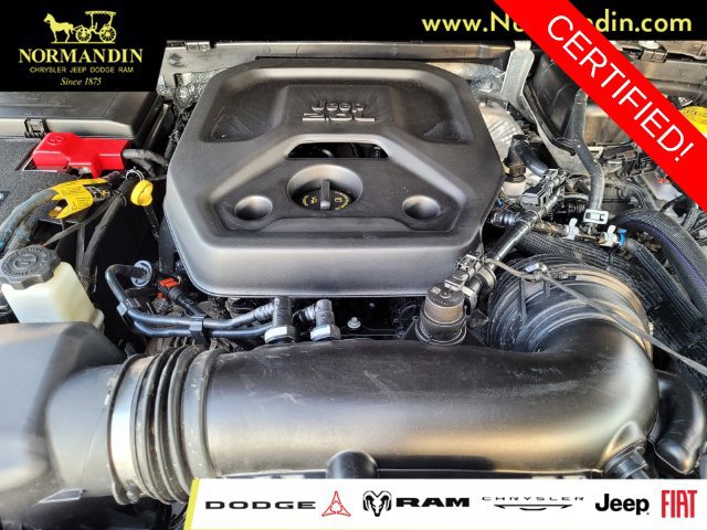 Certified 2025 Jeep Wrangler Unlimited Rubicon w/ Convenience Group AWD/4WD image 20