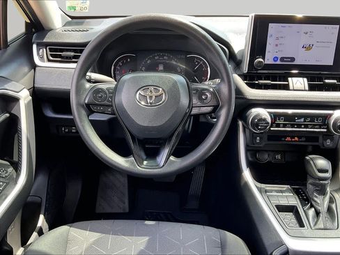Used 2024 Toyota RAV4 XLE FWD image 6