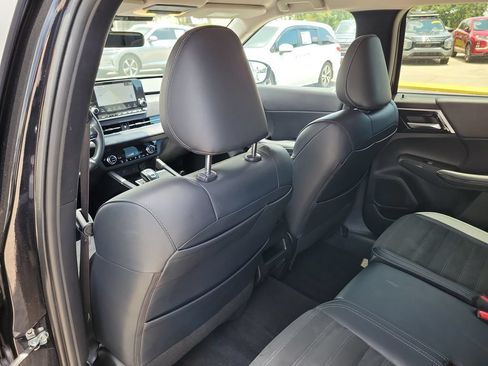 Used 2024 Mitsubishi Outlander SE AWD/4WD image 8