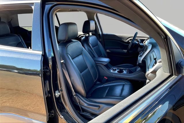 Used 2023 GMC Acadia SLT AWD/4WD image 20