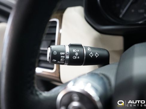 Used 2016 Land Rover Range Rover Sport HSE image 27