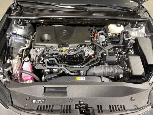 Certified 2025 Toyota Camry SE FWD image 9