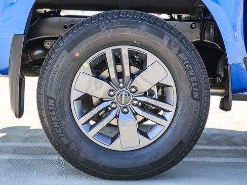 New 2026 Nissan Frontier SV w/ Tow Package AWD/4WD image 11